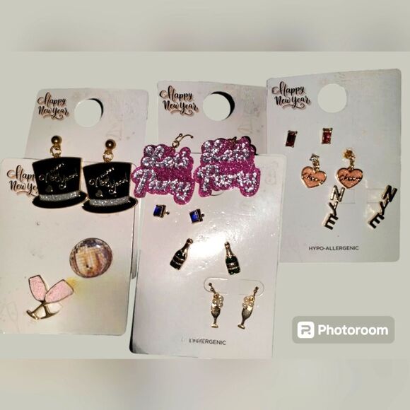 New years party pair of earrings or pin - Picture 1 of 4